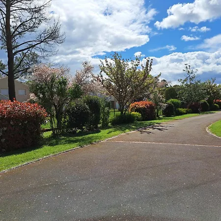A La Source Villa Saint-Medard-de-Guizieres Exterior photo